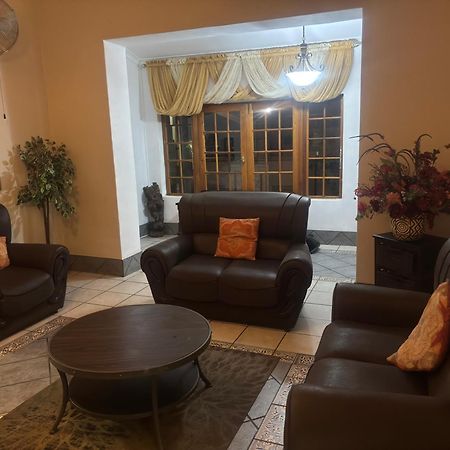 Rita'S Guesthouse Cc Vryheid Luaran gambar