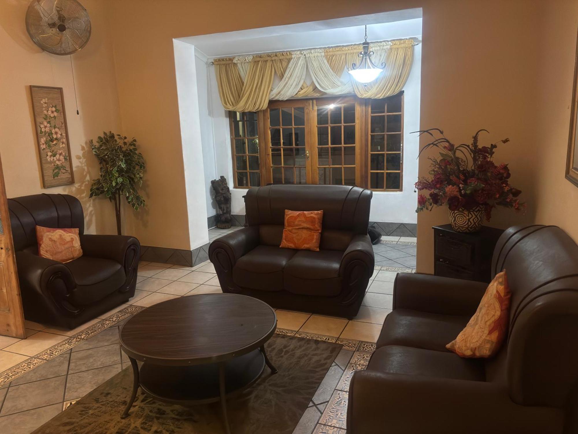 Rita'S Guesthouse Cc Vryheid Luaran gambar