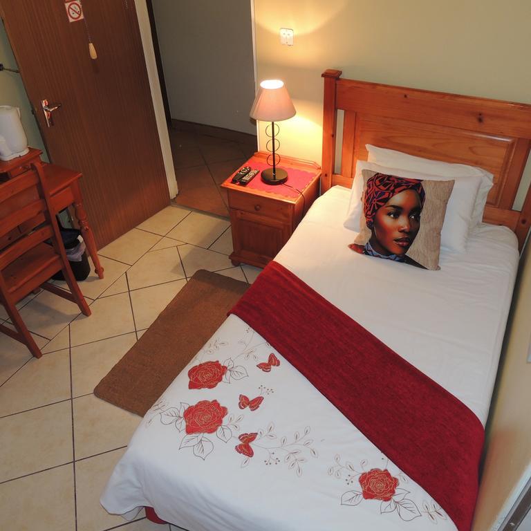 Rita'S Guesthouse Cc Vryheid Luaran gambar